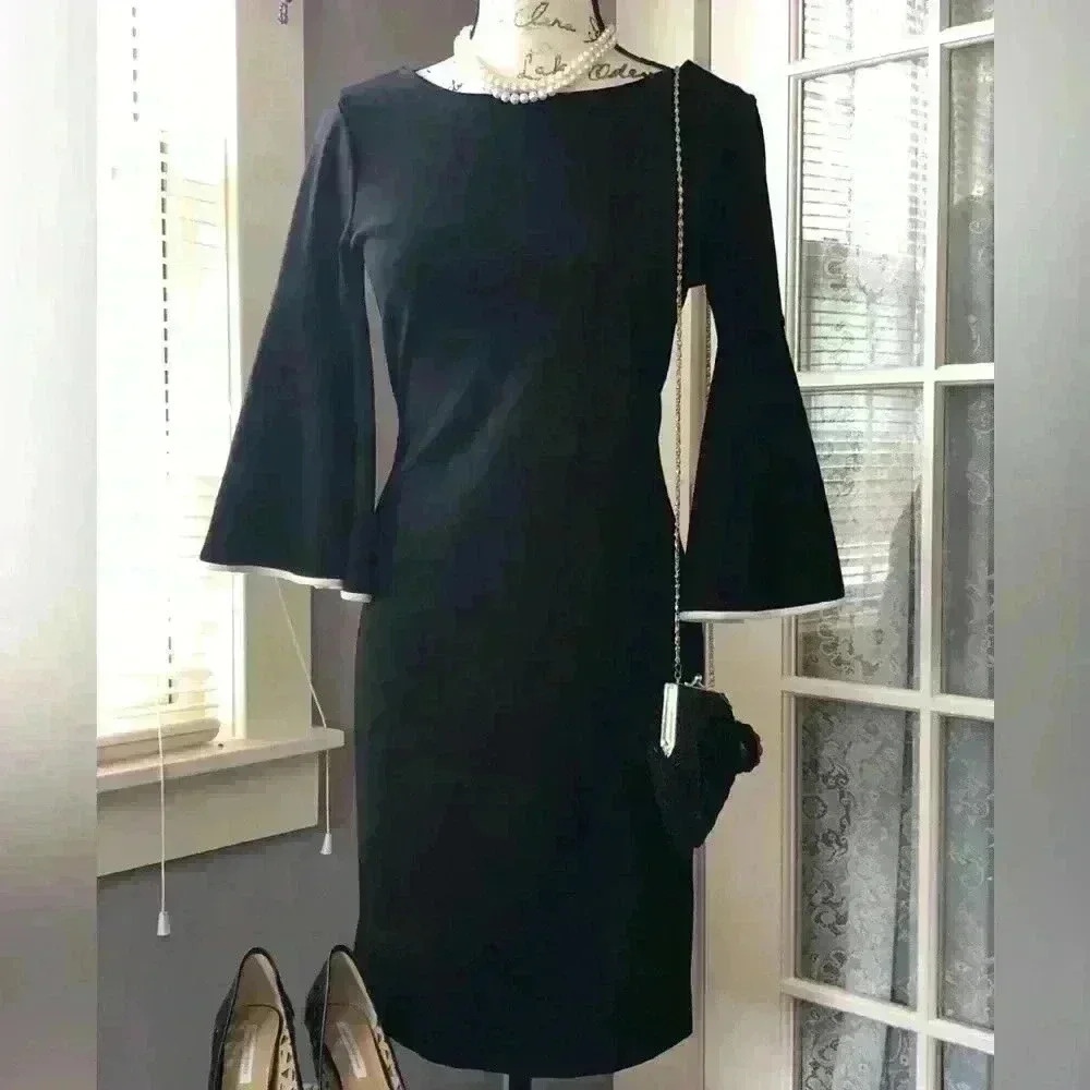 Sara Campbell  Black Bell Sleeve Knee Length Dress Sz XS